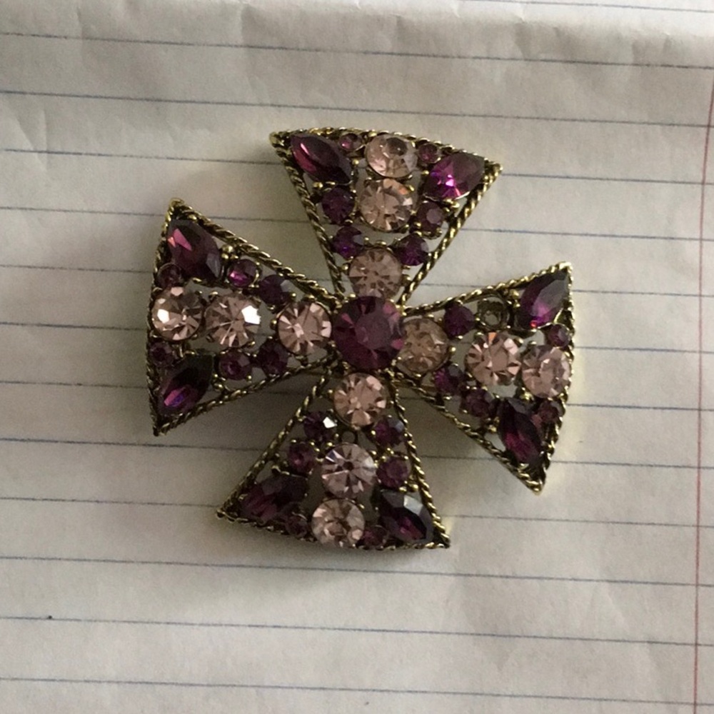 Elegant Purple and Gold Brooch